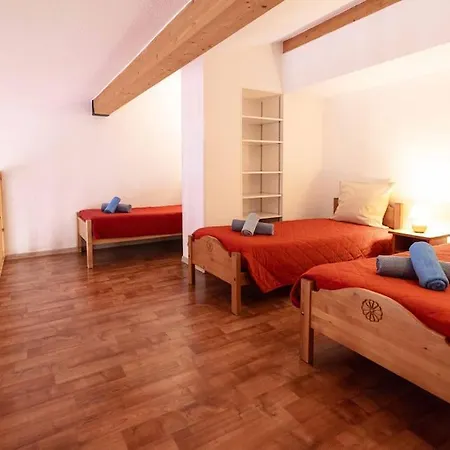Apartment Douceur Montagnarde A Valfrejus, Duplex De 57m2 & 7 Personnes *